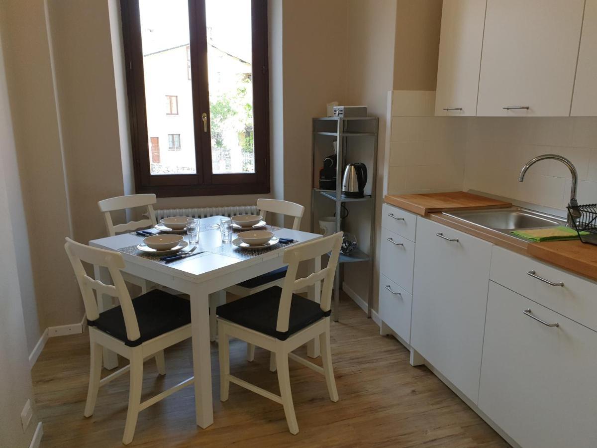 Voi Da Noi Intero Appartamento Con Parcheggio Privato Torno Exterior photo